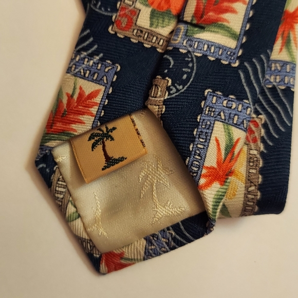 Tommy Bahama handmade silk tie - floral postage stamps - Picture 7 of 8